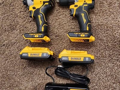 New DEWALT ATOMIC 20V MAX Cordless 2-Tool Combo Kit with Batteries Charger Bag