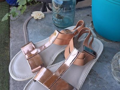 Munro Women's Rose Gold Metallic Leather Slingback Sandals Size 7.5