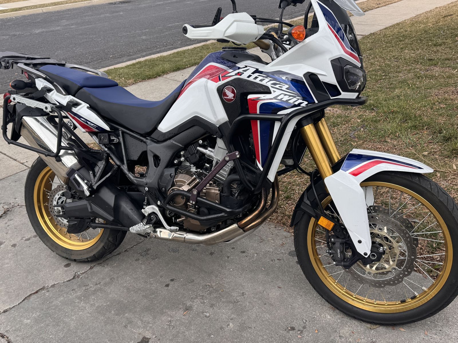2017 HONDA AFRICA TWIN DCT