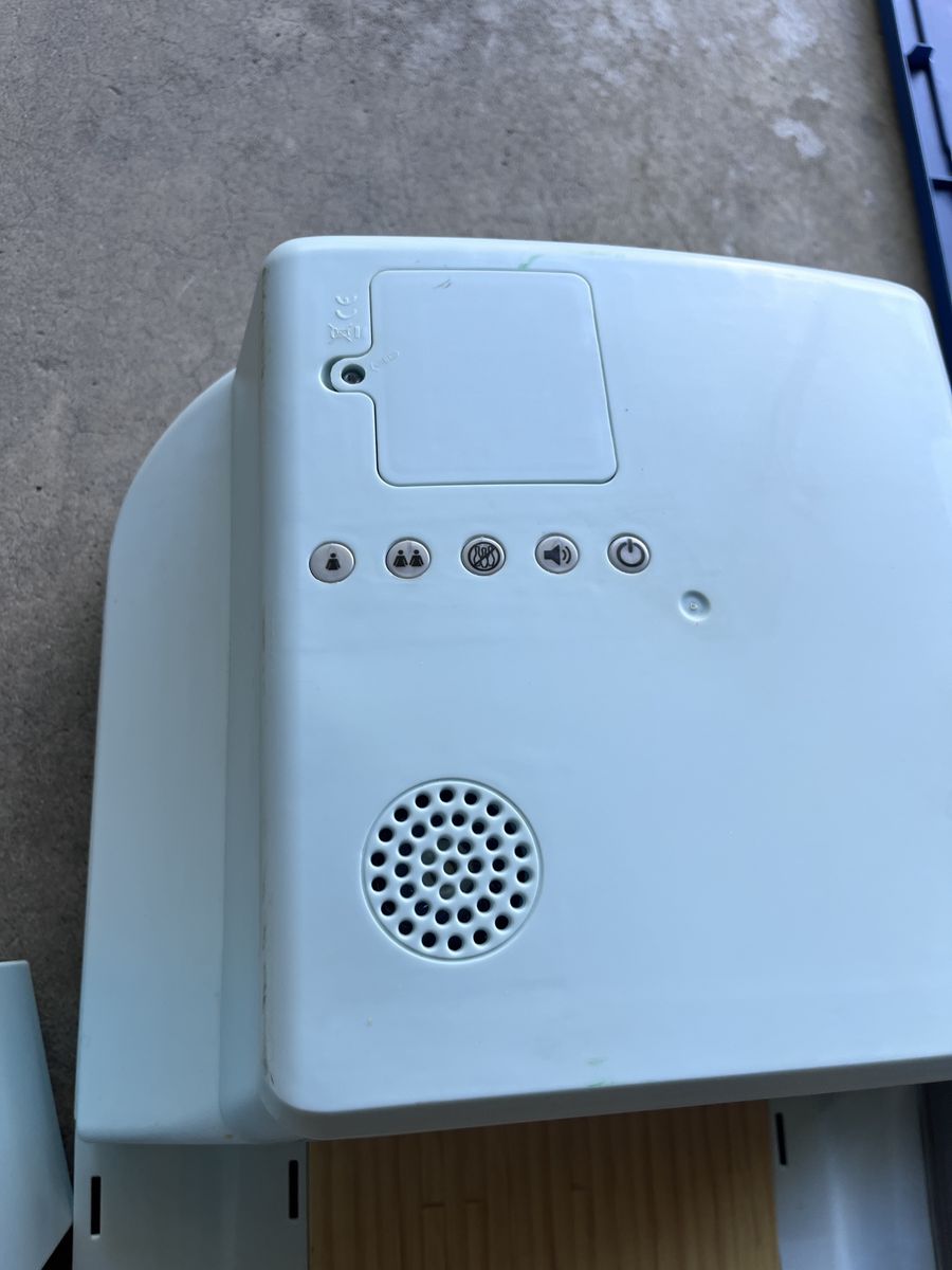 Main image 4