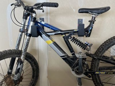 GT Downhill race mountain bike