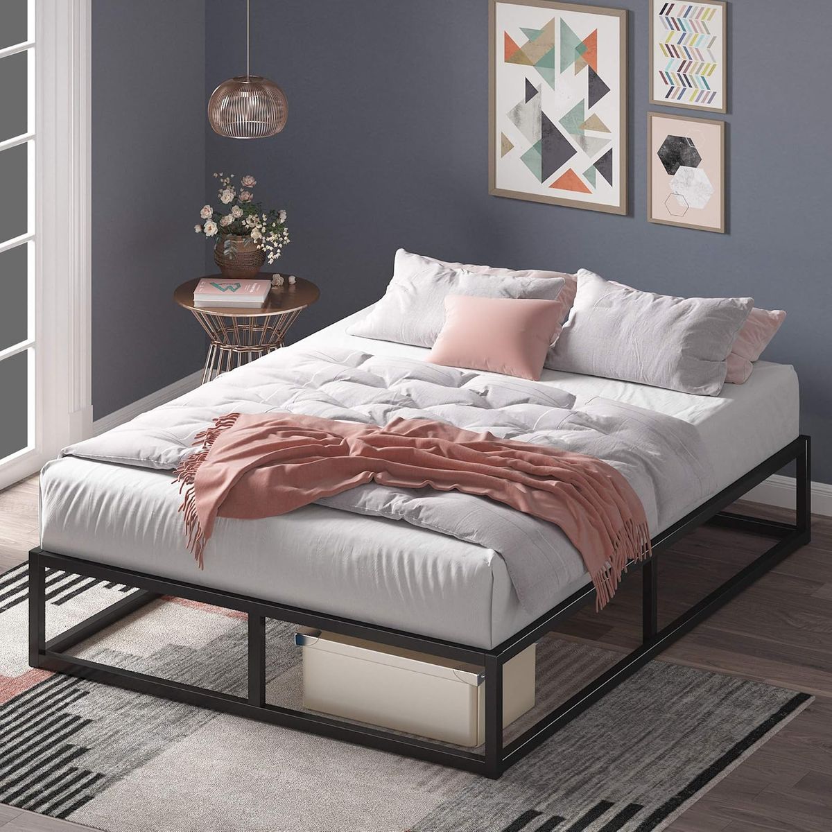 NEW IN BOX Queen Metal Platform Bed Frame