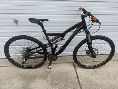 Specialized Stumpjumper FSR Full-Suspension Mountain Bike