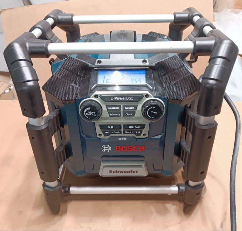Bosch Job Site Radio Bluetooth AUX AM/FM