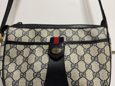 Authentic Vintage GUCCI Crossbody Bag