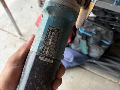 Makita grinder