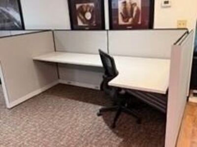 Used 8x8 Workstations with Glass