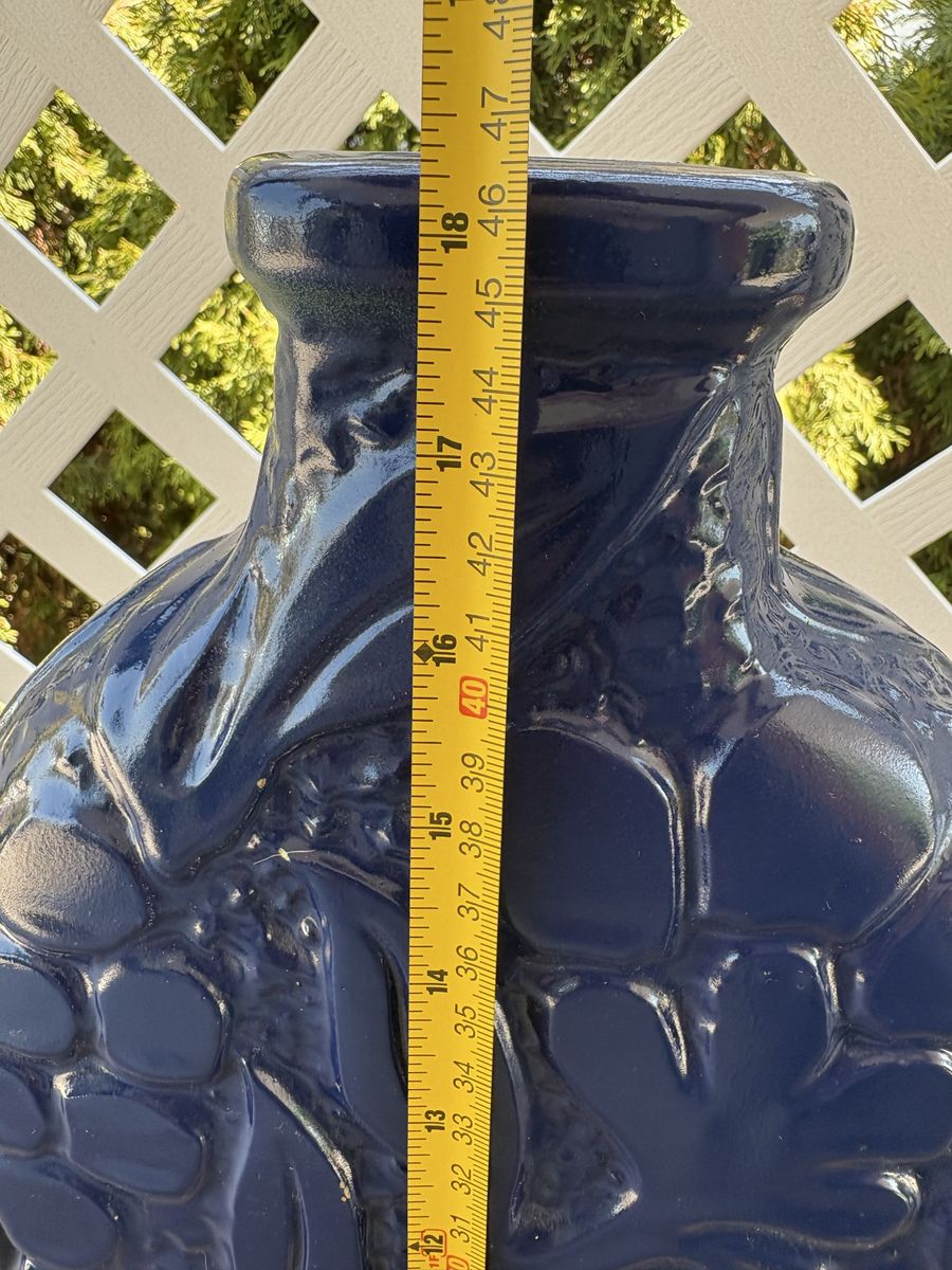 Main image 3