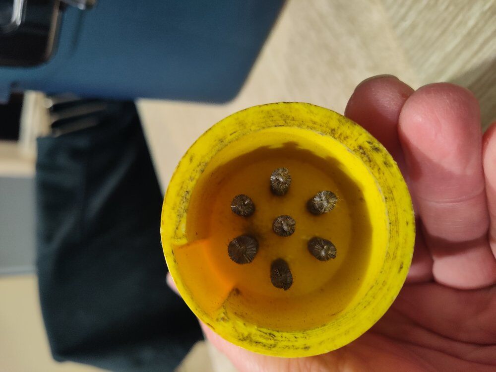 Phillips 7pin plug and Socket Brush 4-121