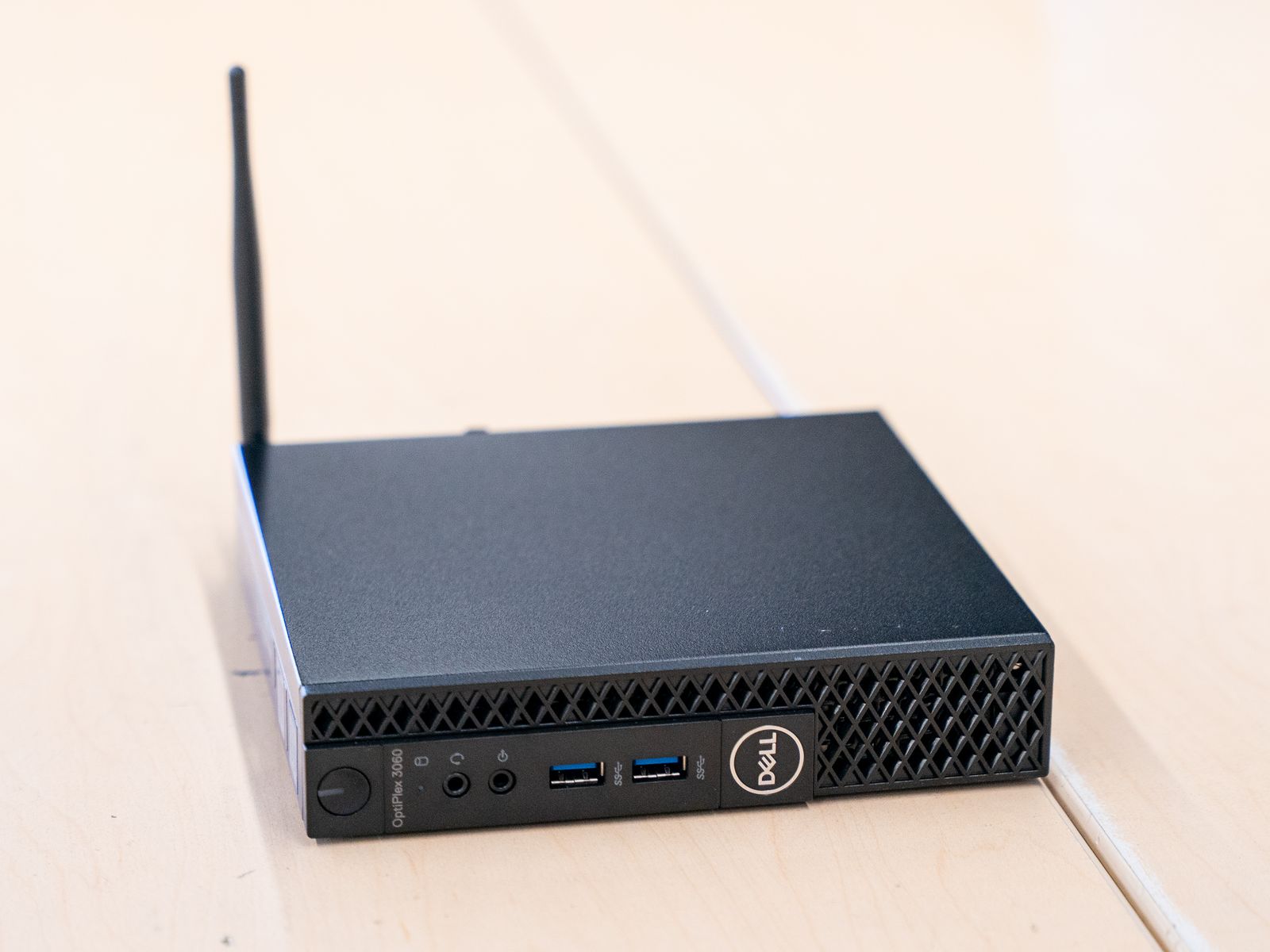 Dell Optiplex  PC i5-8500T 256GB SSD 16GB RAM WiFi Bluetooth Windows 11 Desktop Computer