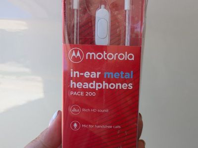 NEW Motorola Pace 200 In-Ear Metal Rich HD Sound Headphones w/ Microphone-Gold