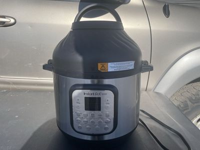 Instant Pot Duo Crisp + Air Fryer 8 Quart