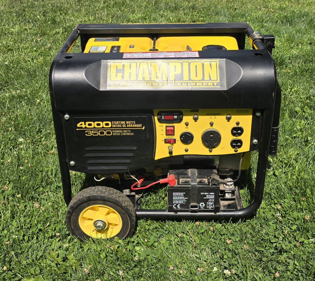 Champion 4000 Starting / 3500 Running Watts Portable Generator