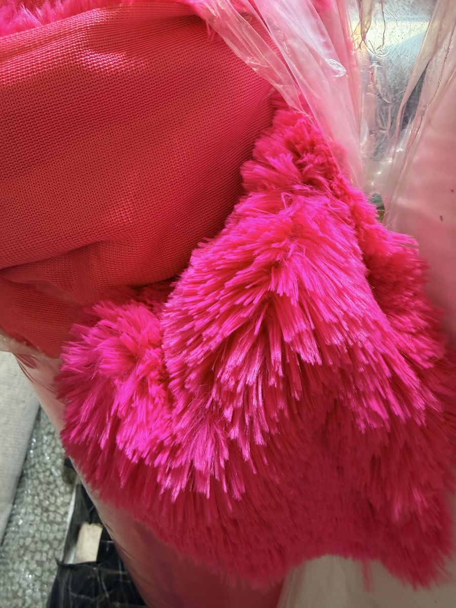 New Shannon fabrics, Luxe cuddle, hot pink fabric- New Craft & Sewing Material. $20/yard or $400/for 23 Yards! Firm.