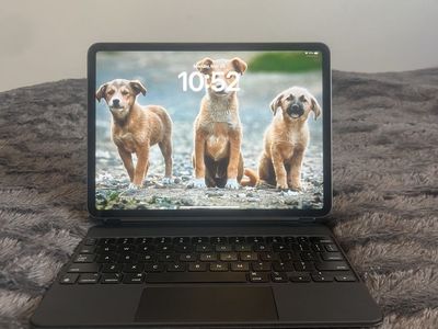 IPad Pro 11" (3rd Gen) 256GB + Apple Pencil + Apple Magic Keyboard