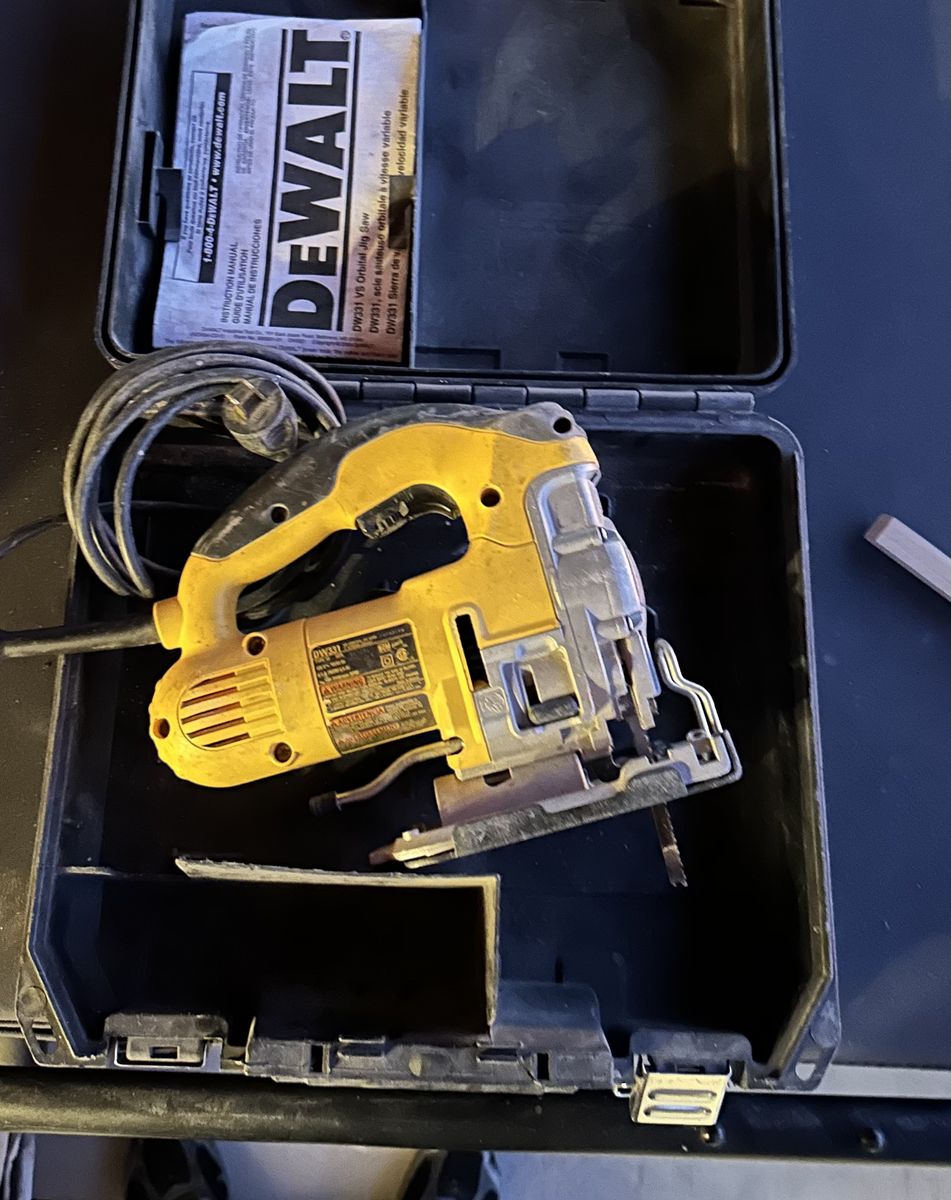 Dewalt Heavy Duty Jigsaw Saber Saw Jig Saw DW331