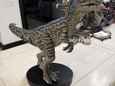 Jurassic World Baby Blue