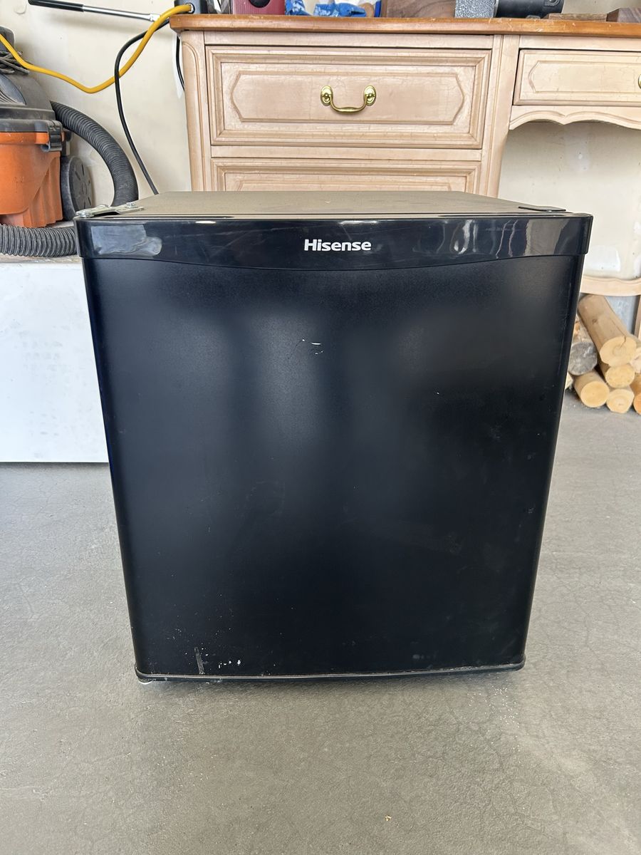 Mini fridge