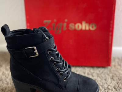 Black woman boots