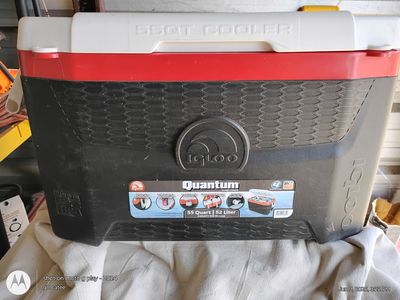 Igloo Quantum 55 Quart 52 Liter Cooler - Black/Red/White - 85 Cans Capacity, Keeps Ice 5 Days