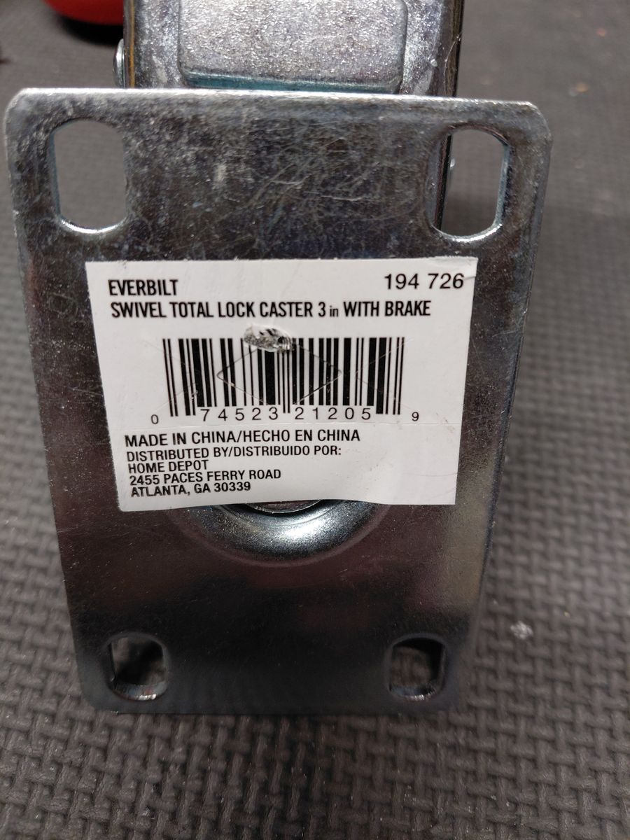 Slightly used Everbilt swivel total lock 3-inch casters