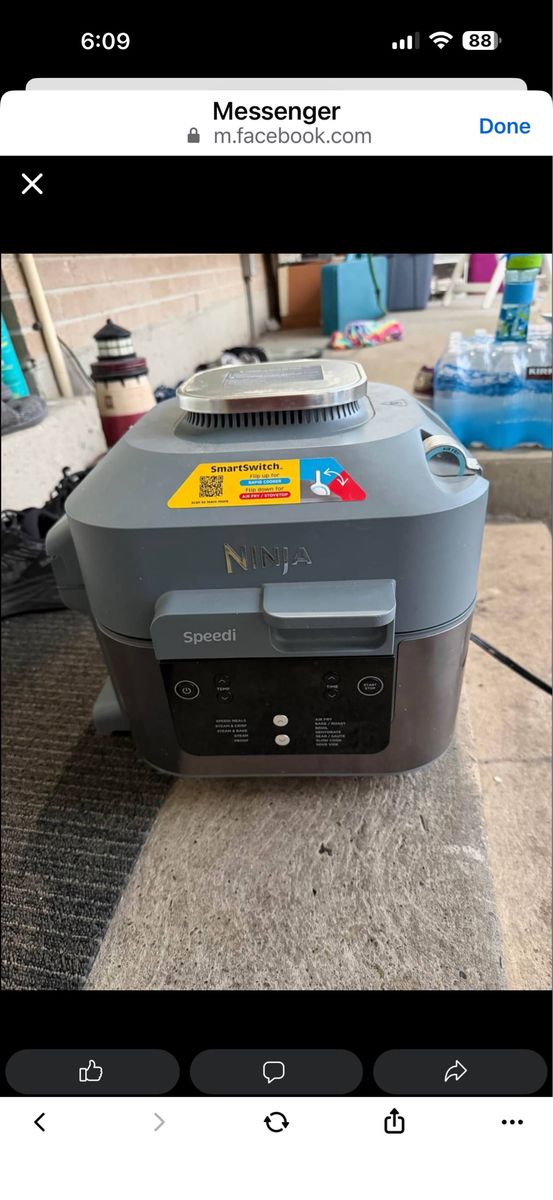 Ninja Speedi Rapid Cooker & Air Fryer SF301 - Used, Excellent Condition