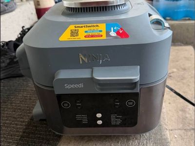 Ninja Speedi Rapid Cooker & Air Fryer SF301 - Used, Excellent Condition