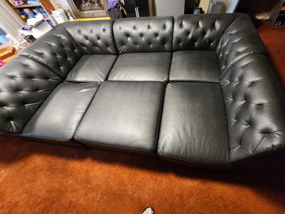Fully modular leather sectional