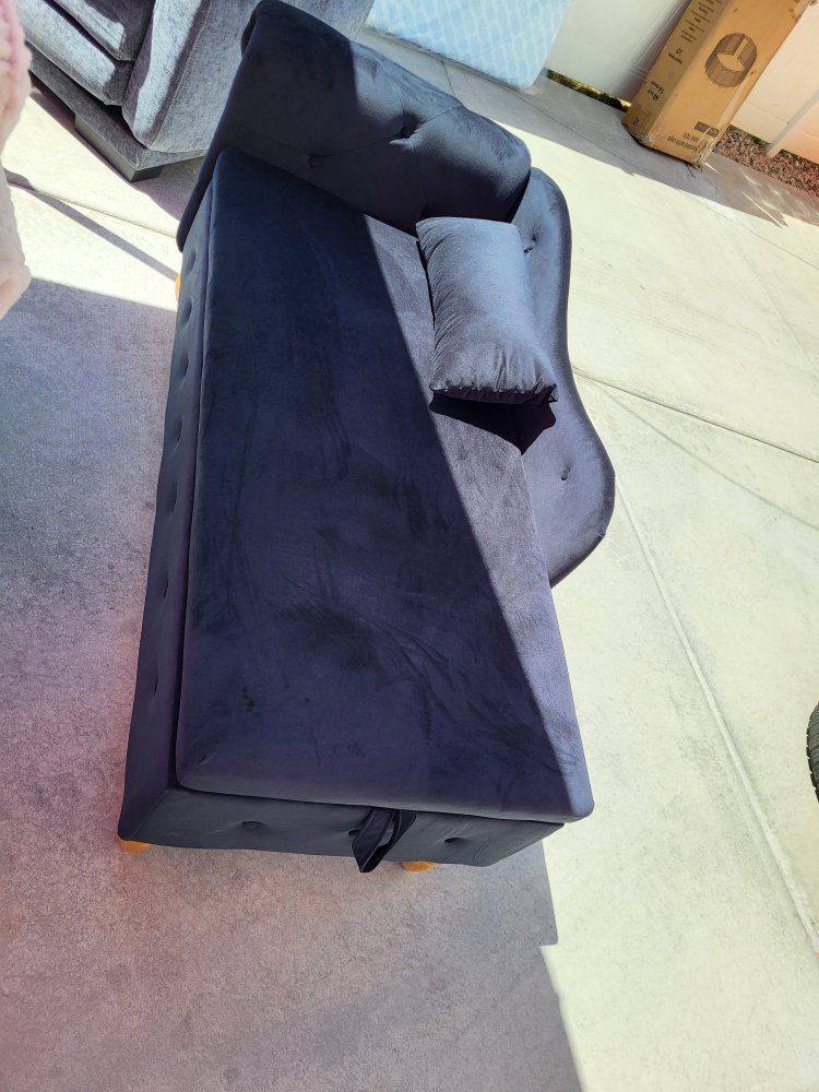 Velvet Chaise Lounge w/Storage 
Black *