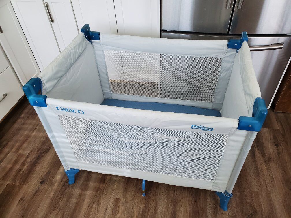 Graco Portable Infant Baby Playpen Pack n Play