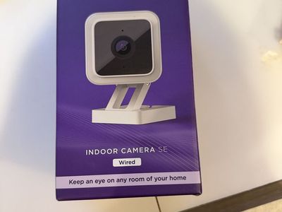 Roku Indoor Camera SE Wired Smart Home Security Camera