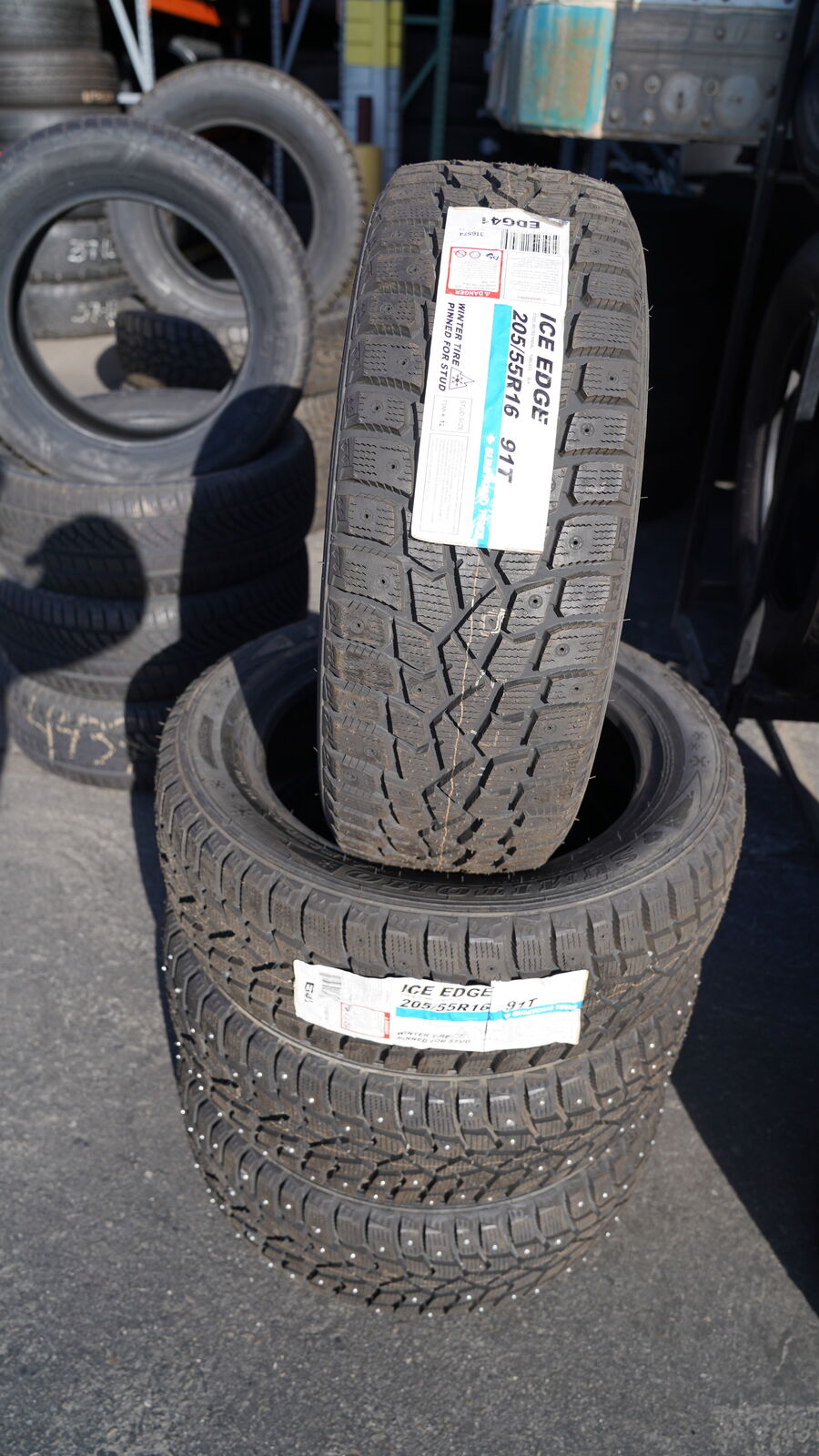 SET TIRES 205-55-16 SUMITOMO WINTER NO STUDS