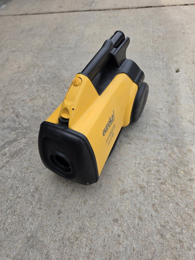 Eureka! Mighty Mite Canister Vacuum Cleaner - Compact Yellow Model