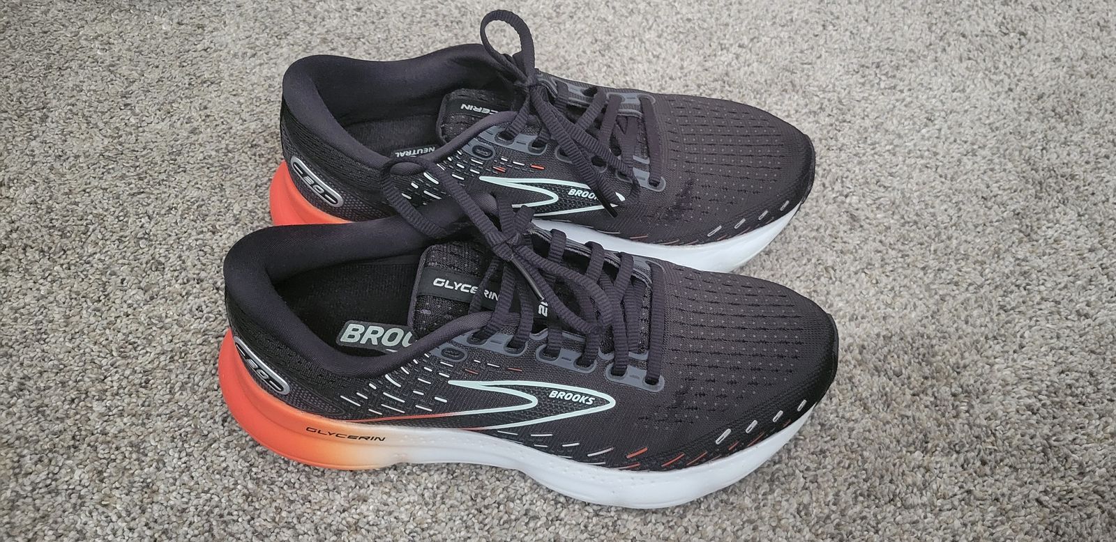 Brooks Glycerin 20 Running Shoes (Size 7.5, B Med.)