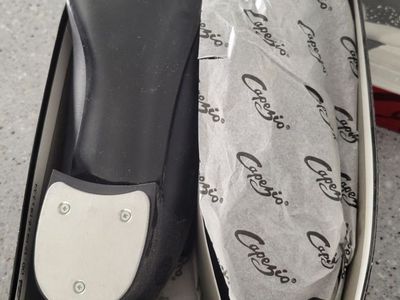 Lady's new tap shoes