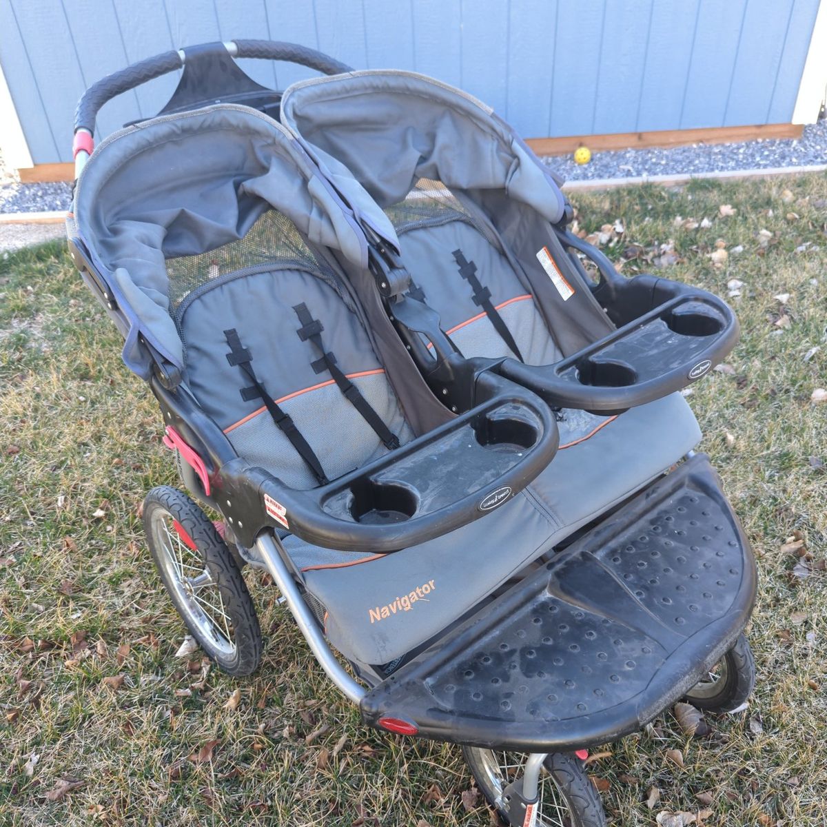 Double jogging baby stroller: baby trend navigator