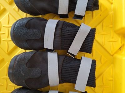 Unbranded Black Dog Boots/Paw Protectors - Set of 4, Reflective Straps, All-Weather