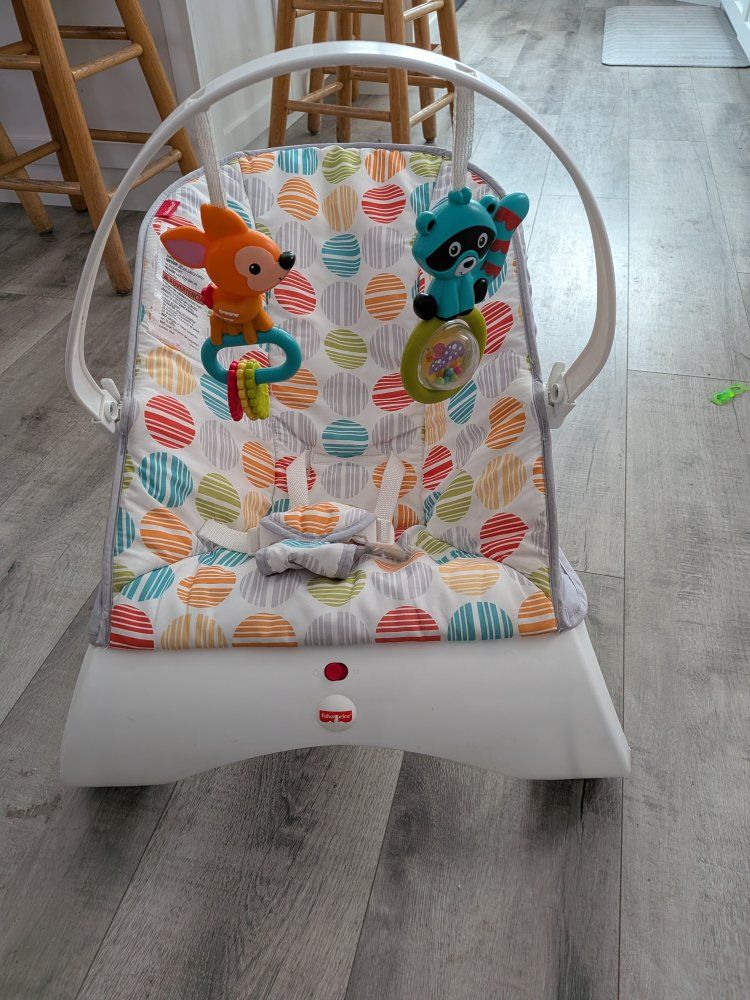 Fisher-Price Baby Bouncer with Toy Bar and Polka Dot Print