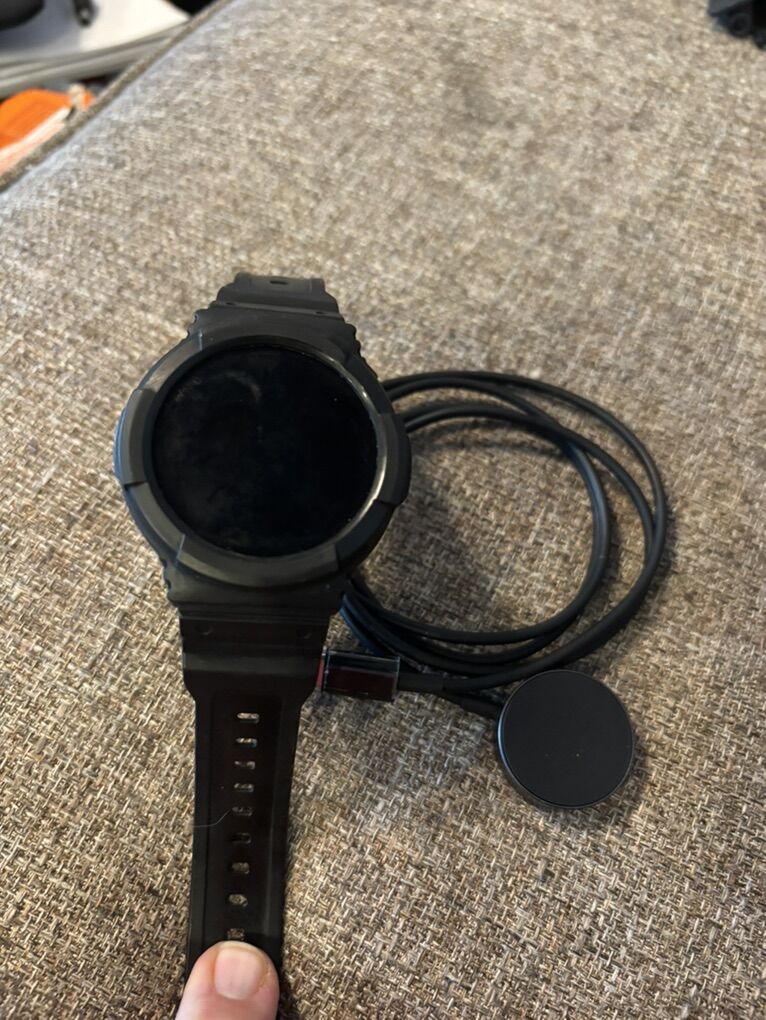 Sweet Samsung Smart Watch In Great Cond W/charger