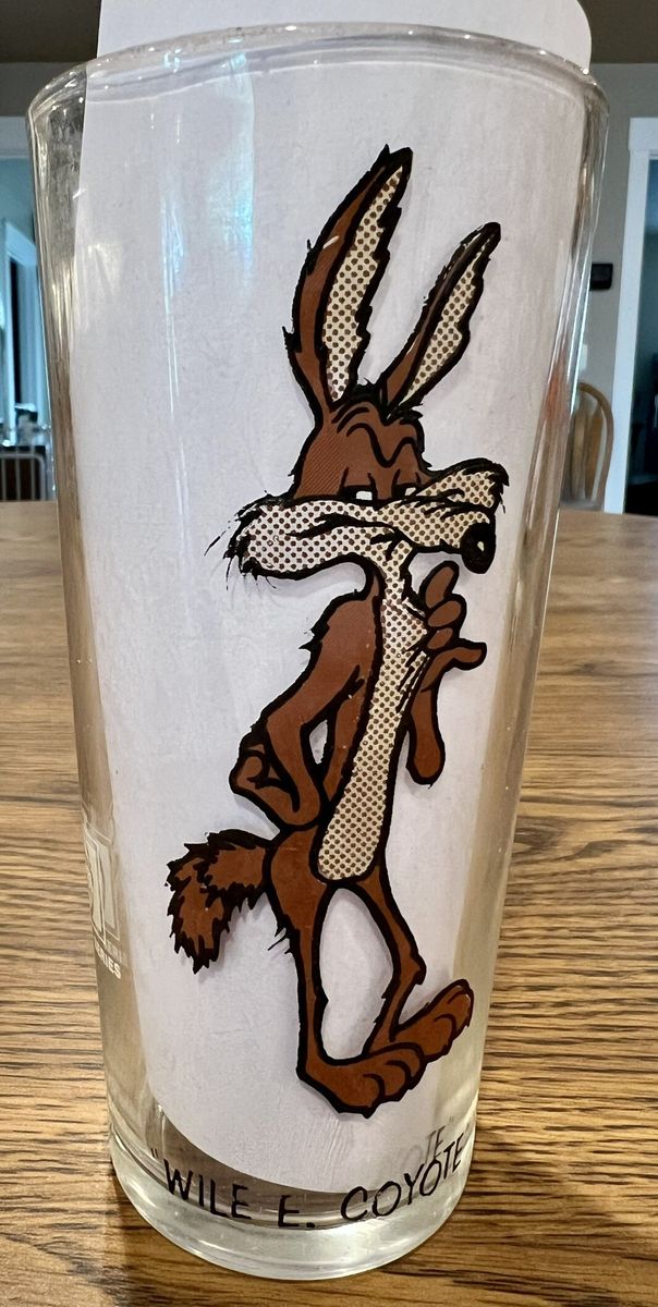 Vintage Looney Tunes Wile E. Coyote Collector Pepsi Drinking 16-ounce Glass