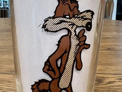 Vintage Looney Tunes Wile E. Coyote Collector Pepsi Drinking 16-ounce Glass
