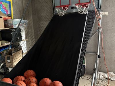 Indoor/ garage Basketball game