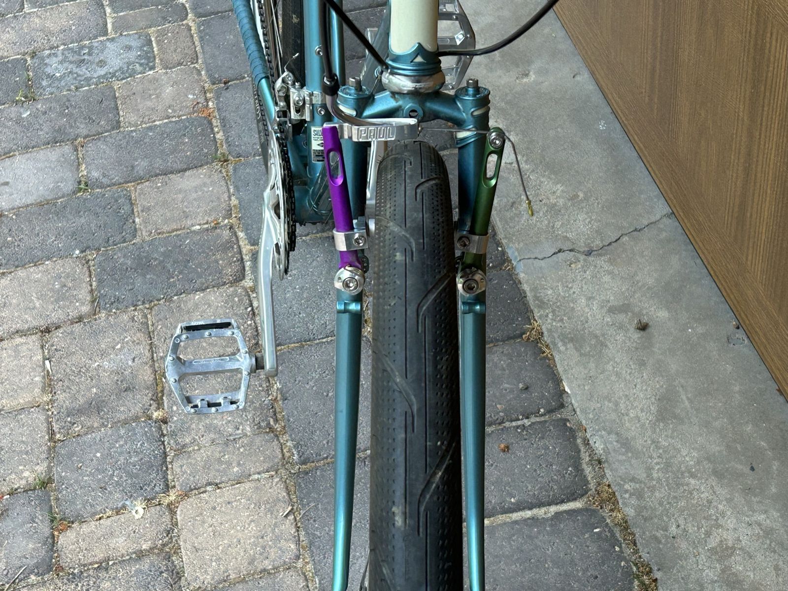 Main image 3