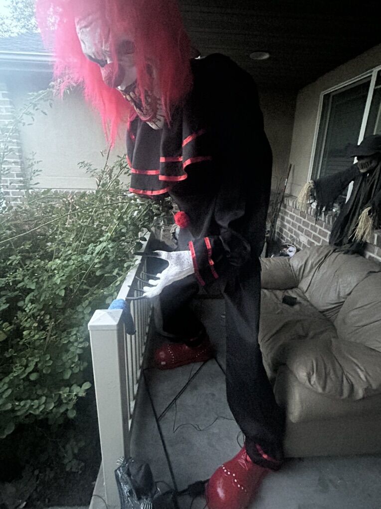 Scary 7 Foot Clown