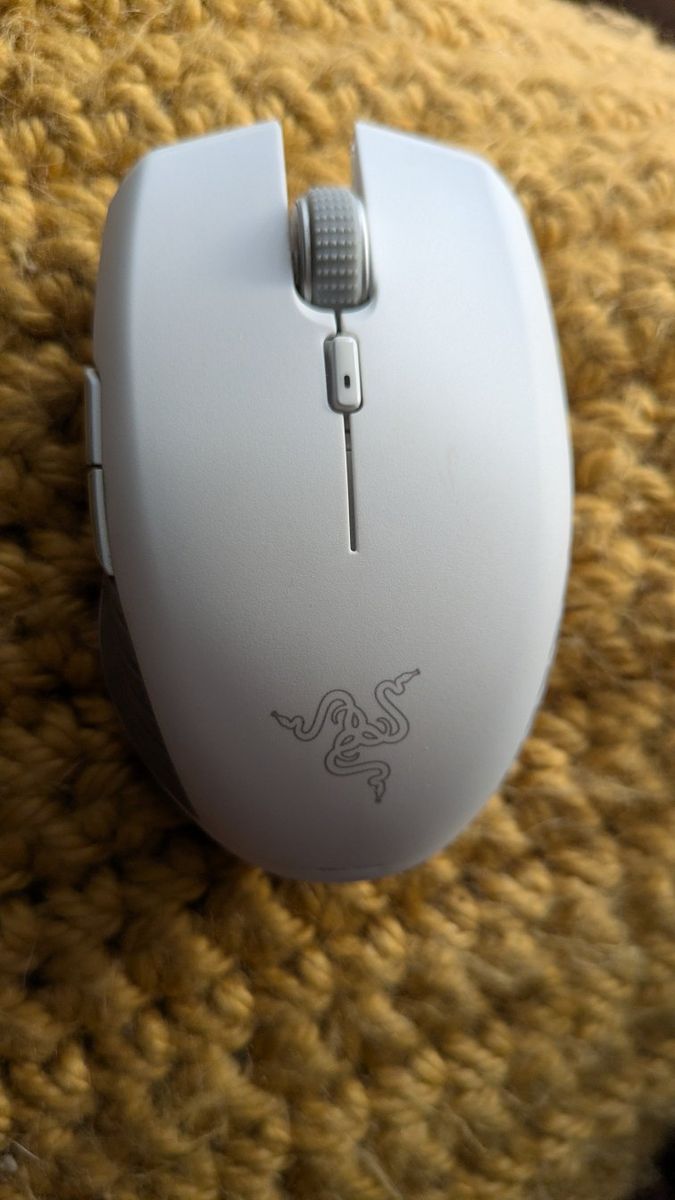 Razer Atheris Ambidextrous Wireless Mouse - White