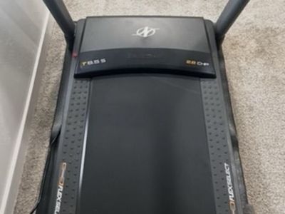 NordicTrack T6.5 S Treadmill And Mat