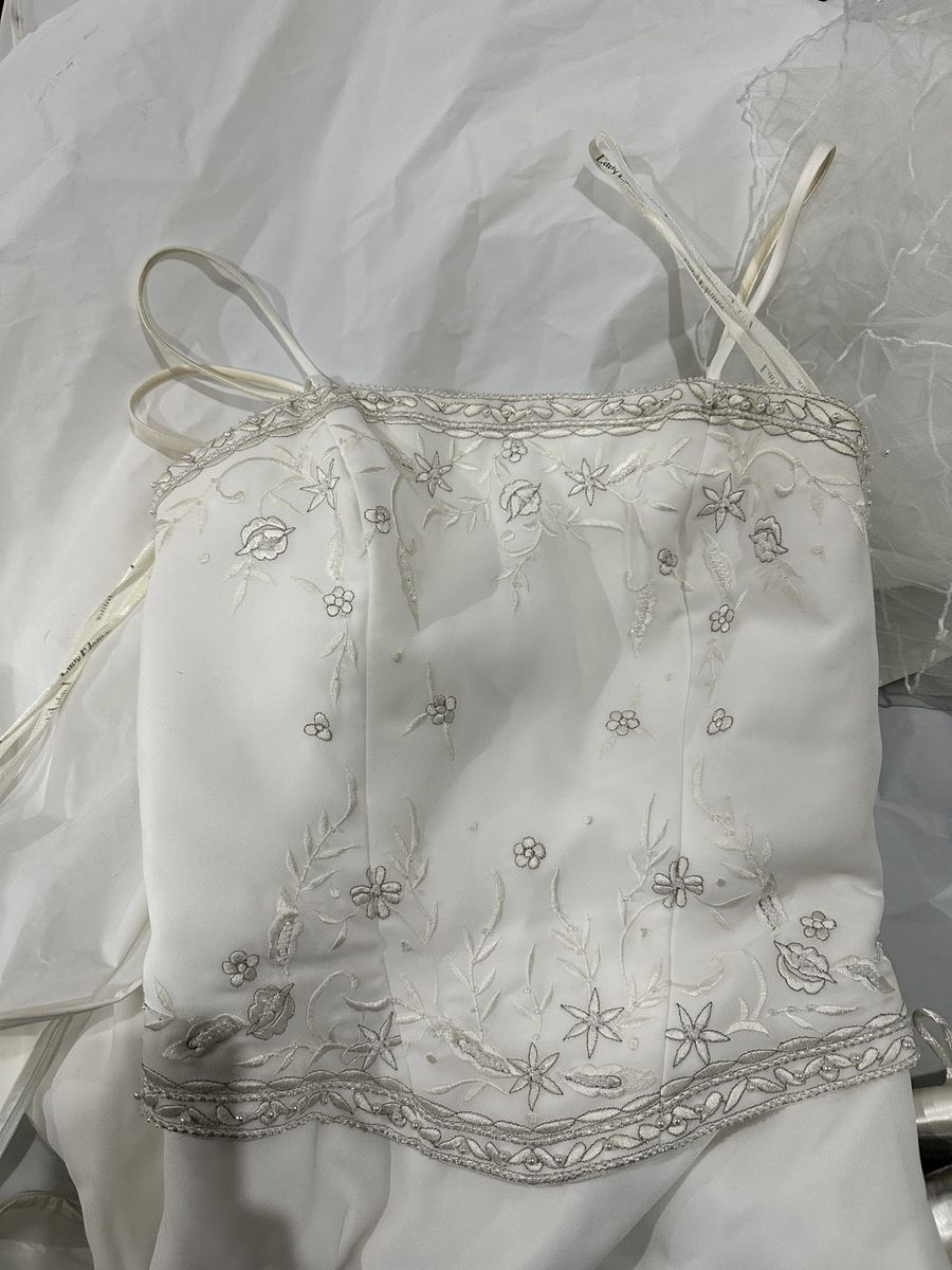 Wedding Dress Size 10. Shoes 9-1/2