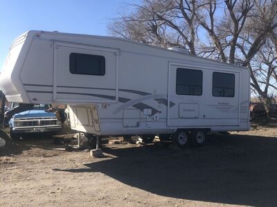 SPRING SALE--32 ft -5 th Wheel Coachmen 1996 trailer for sale