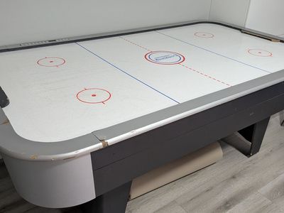 Free Air Hockey Table