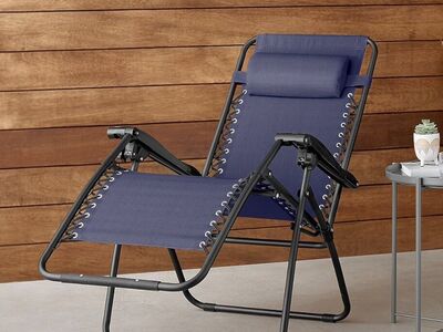 Zero Gravity Lounge Chair With Pillow
